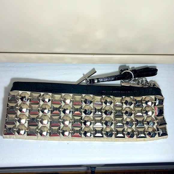 Burberry Small Fabric Clutch With Large Silver Stufs And Leather Detail - Picture 1 of 5